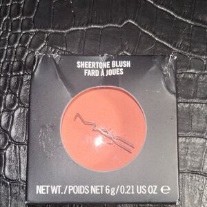 MAC Cosmetics Sheertone Blush - Peachy Coral
